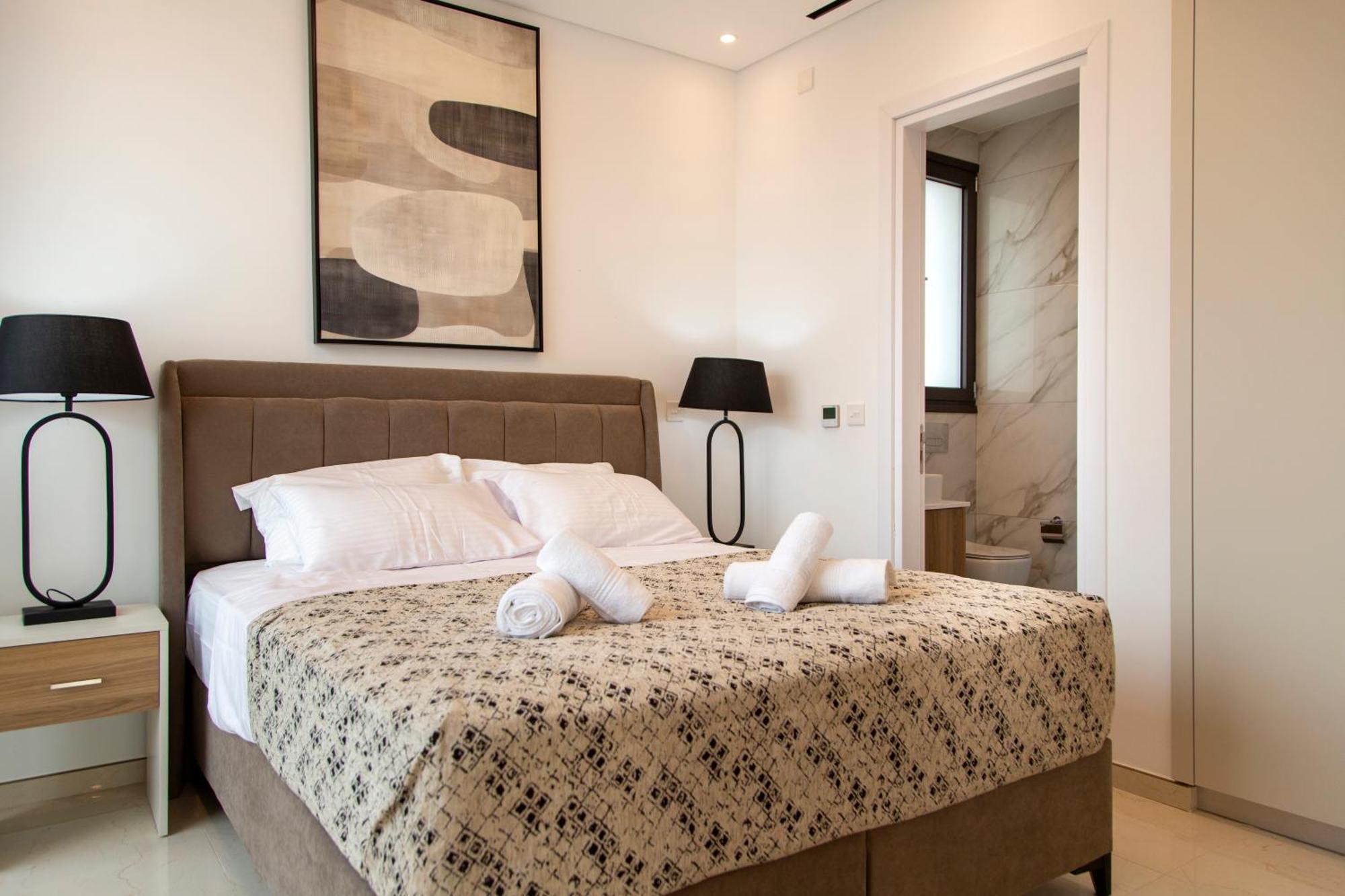 Santa Barbara Seafront Villas W Jacuzzi Pool بافوس المظهر الخارجي الصورة
