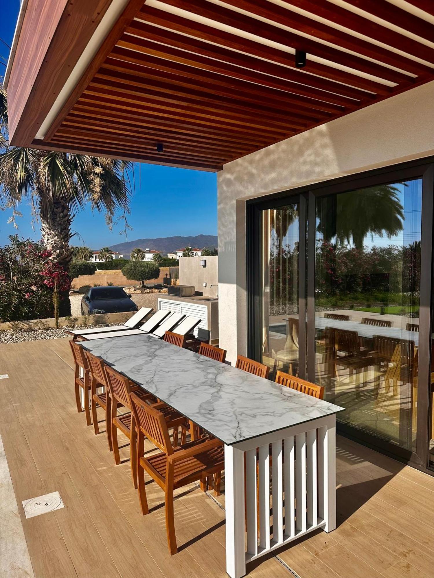 Santa Barbara Seafront Villas W Jacuzzi Pool بافوس المظهر الخارجي الصورة