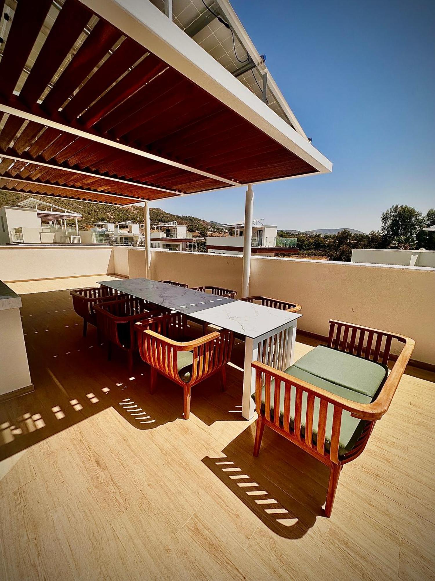 Santa Barbara Seafront Villas W Jacuzzi Pool بافوس المظهر الخارجي الصورة
